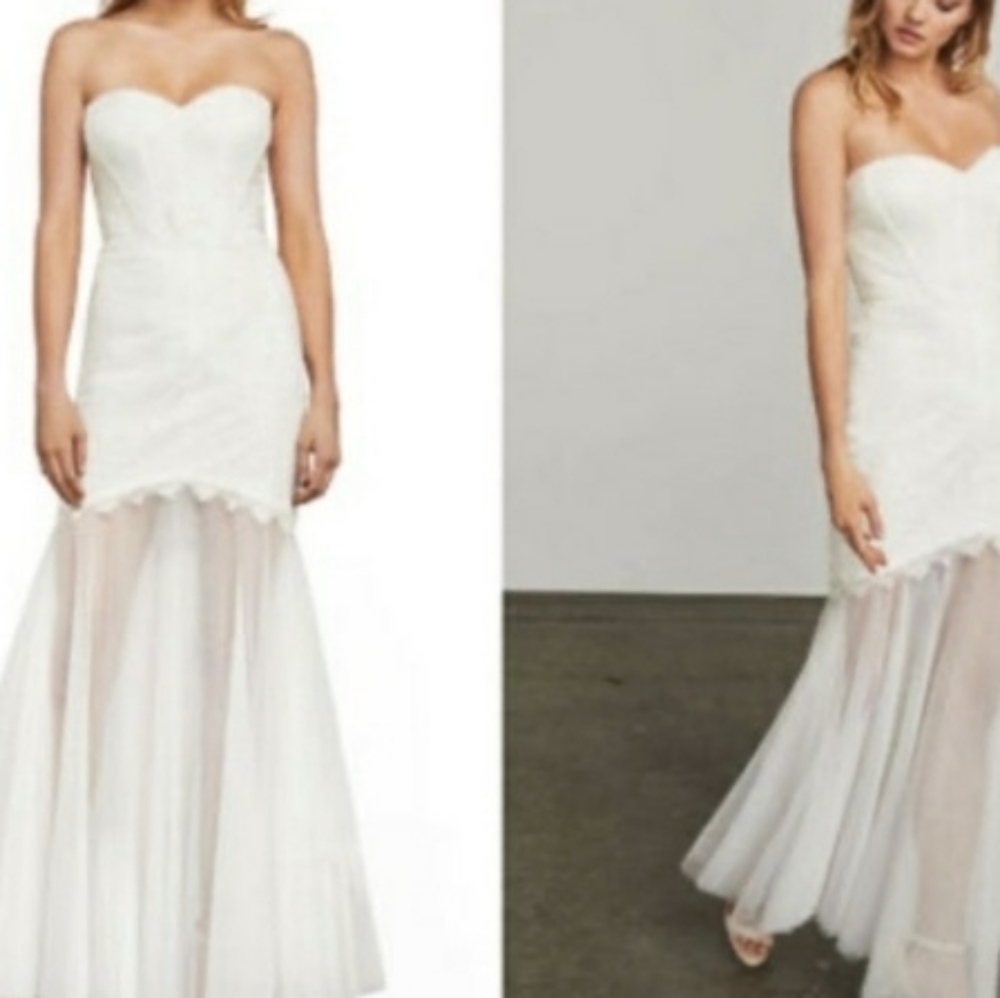 NWT BGBGmaxazria off white wedding gown size 4